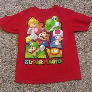 Boys red Super Mario t-shirt size 6/7